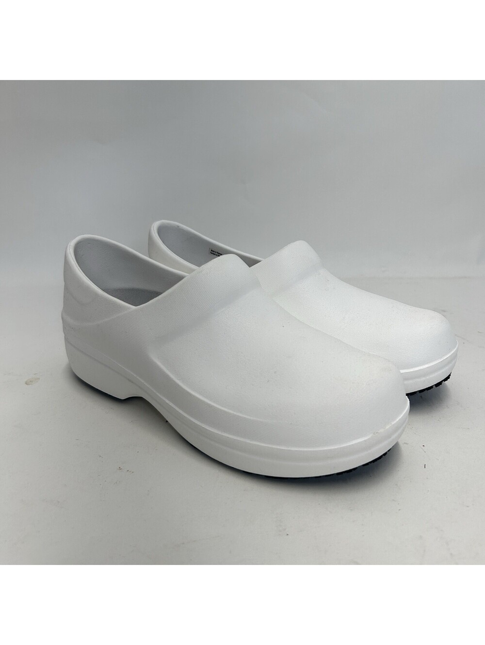 Crocs Neria Pro II Clogs Work Nursing Shoes “White”